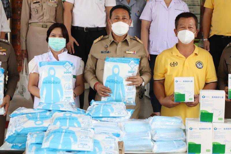  ดอนเมือง ร่วมมอบเครื่องผลิตออกซิเจนและชุดอุปกรณ์ป้องกันเชื้อโควิด-19 แก่ศูนย์บริการสาธารณสุข 60 
