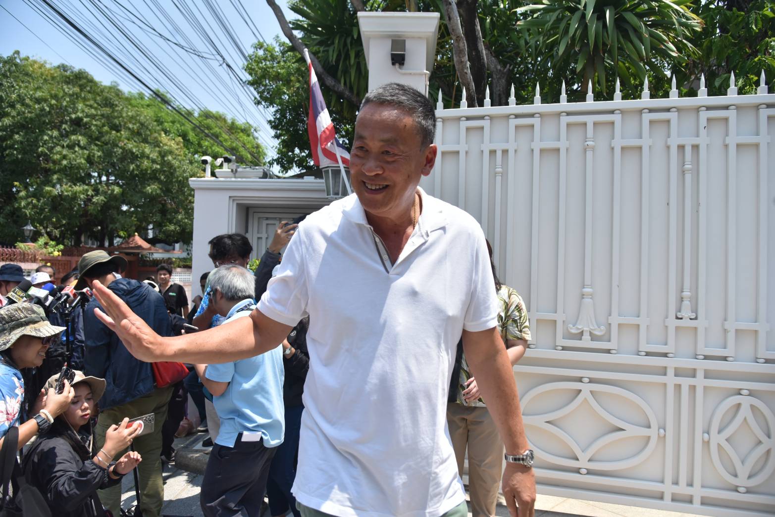 “เศรษฐา” เผย “ทักษิณ” อวยพรให้สุขภาพแข็งแรง เป็นกำลังใจบริหารบ้านเมือง 