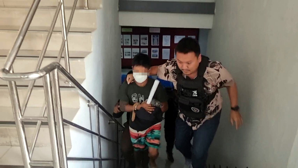 รวบมือปืน M16 ยิงถล่มบ้านราชบุรีพรุน เร่งล่าผู้ร่วมขบวนการ