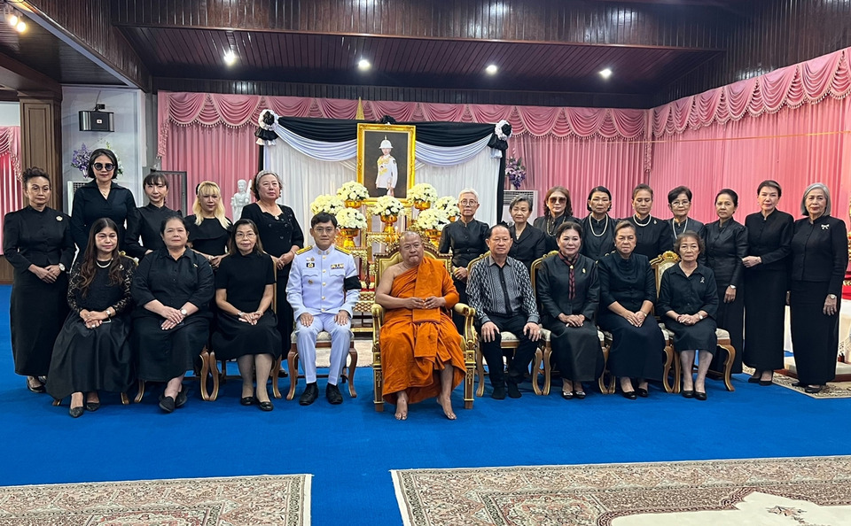 ผู้บริหารฮอลลีวูดพัทยาร่วมเจ้าภาพสวดพระอภิธรรม ถวายพระราชกุศล ณ วัดชัยมงคล พระอารามหลวง