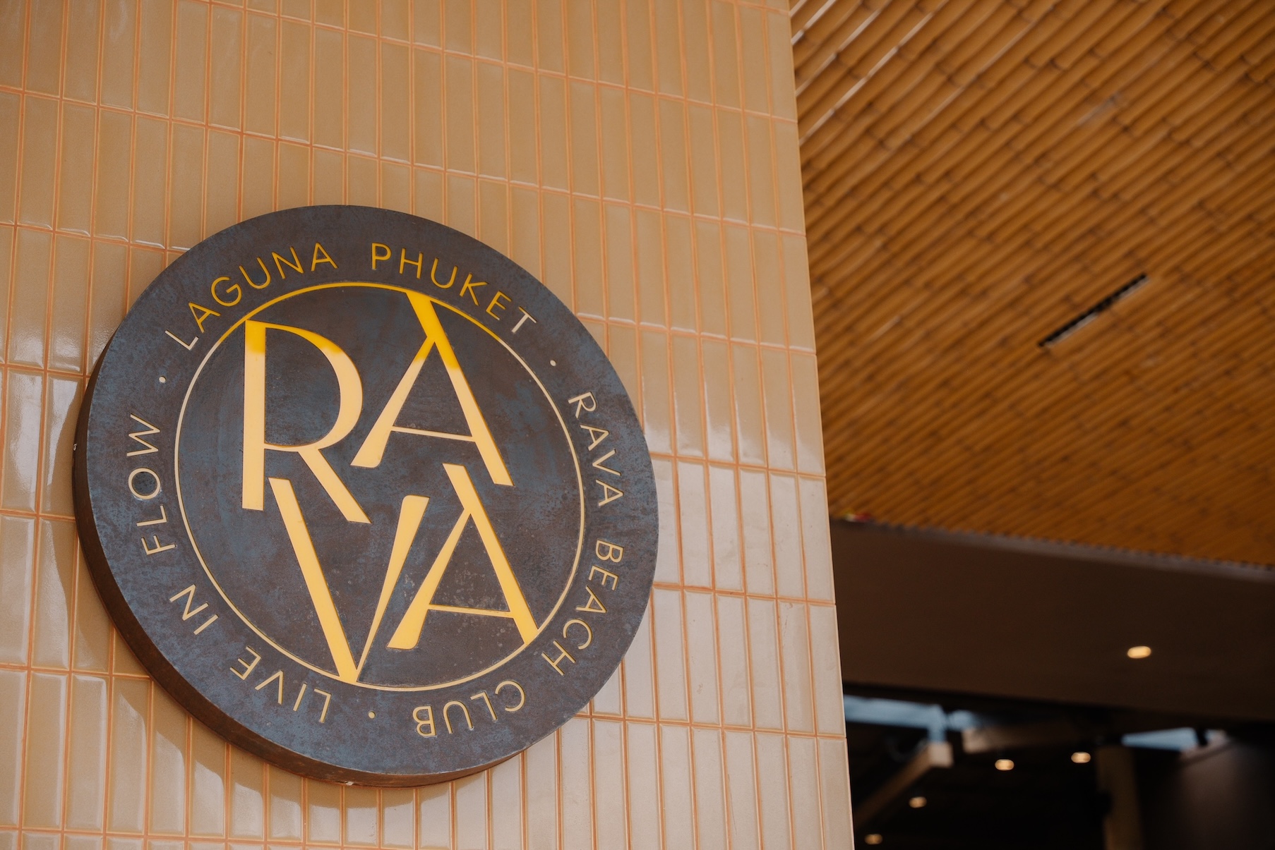 เปิดแล้ว! บันยันทรี ภูเก็ต เผยโฉม “RAVA Beach Club” บีชคลับสุดอลังที่ใหญ่ที่สุดในเมืองไทย 
