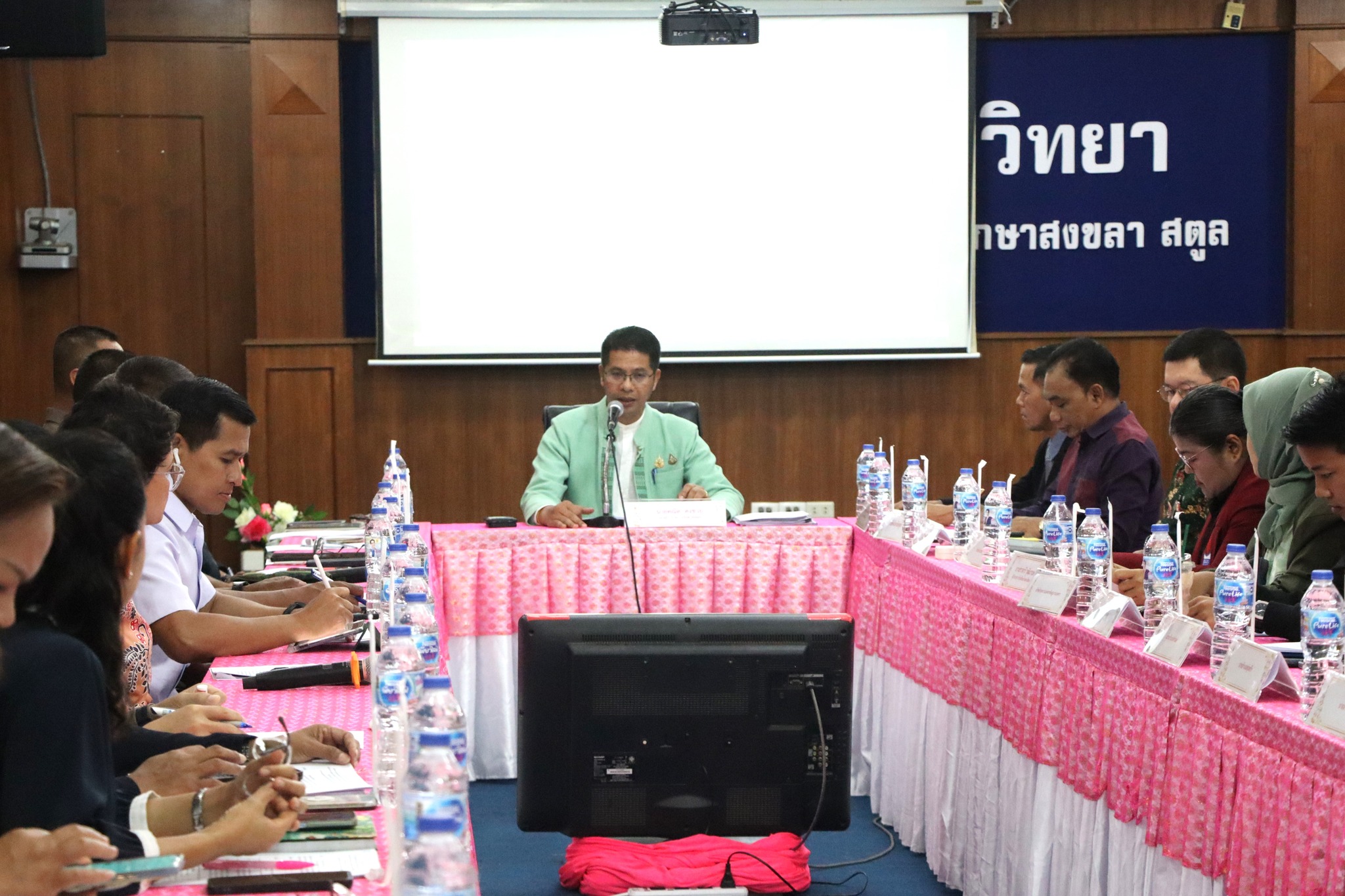 สตูลเตรียมพร้อมต้อนรับ "องคมนตรี พลเอก ประยุทธ์" ในพิธีมอบสิ่งของพระราชทาน 22 พ.ค. นี้