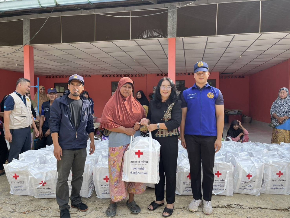 ปภ.เร่งสูบระบายน้ำออกจากพื้นที่ท่วมขังในพื้นที่จังหวัดสตูล พร้อมช่วยผู้ประสบภัย 6 อำเภอ 