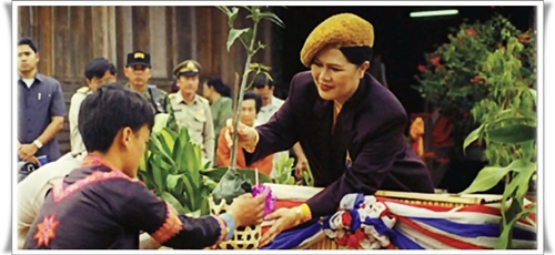 ทรงสร้างประโยชน์สุขสู่ปวงประชา:เฉลิมพระชนมพรรษา 12 สิงหามหาราชินี ขอถวายพระพรให้ทรงพระเจริญยิ่งยืนนาน