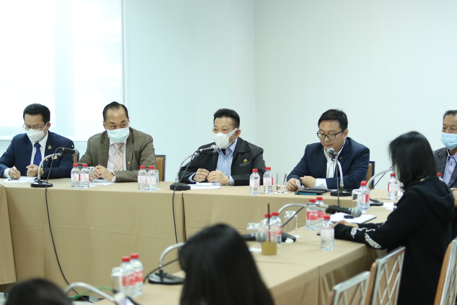 พรรคร่วมฝ่ายค้านออกแถลงการณ์เมินร่วมวงสมานฉันท์ เชื่อไม่เกิดประโยชน์-รบ.ขาดความจริงใจ