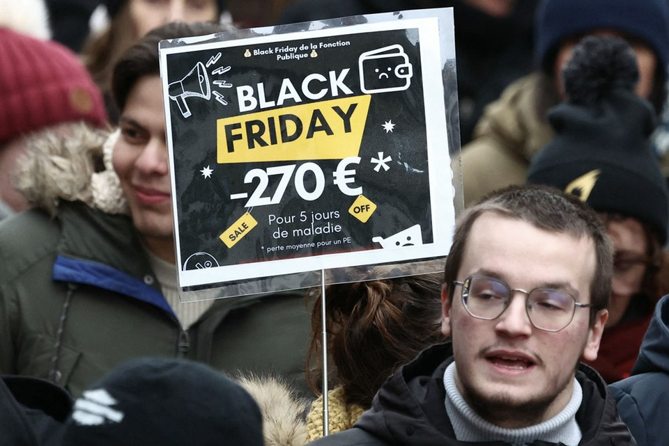 สกู๊ปต่างประเทศ : รู้จักเทศกาล "แบล็กฟรายเดย์" (Black Friday) มหกรรมช้อปปิ้ง "ลดราคา" สะท้านโลกในสหรัฐ! 