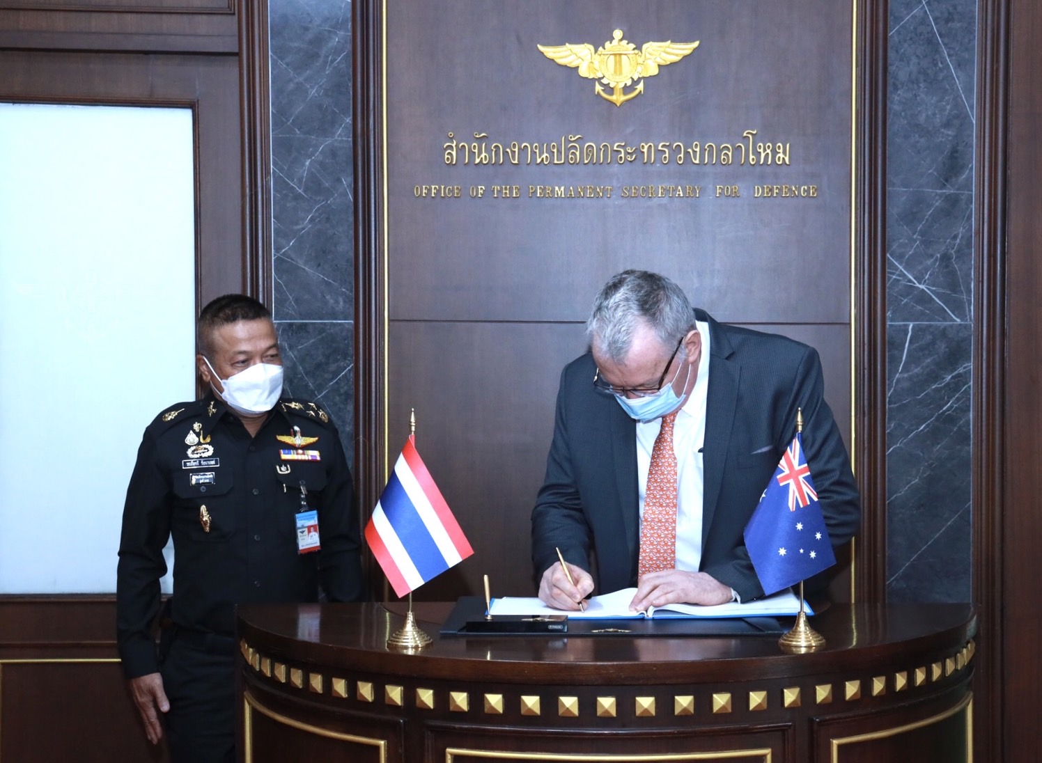 ปลัดกระทรวงกลาโหมให้การต้อนรับ  เอกอัครราชทูตเครือรัฐออสเตรเลียประจำประเทศไทย 