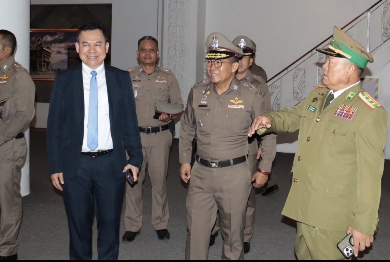 กระชับสัมพันธ์ตำรวจไทย-ลาว สยบไพรี