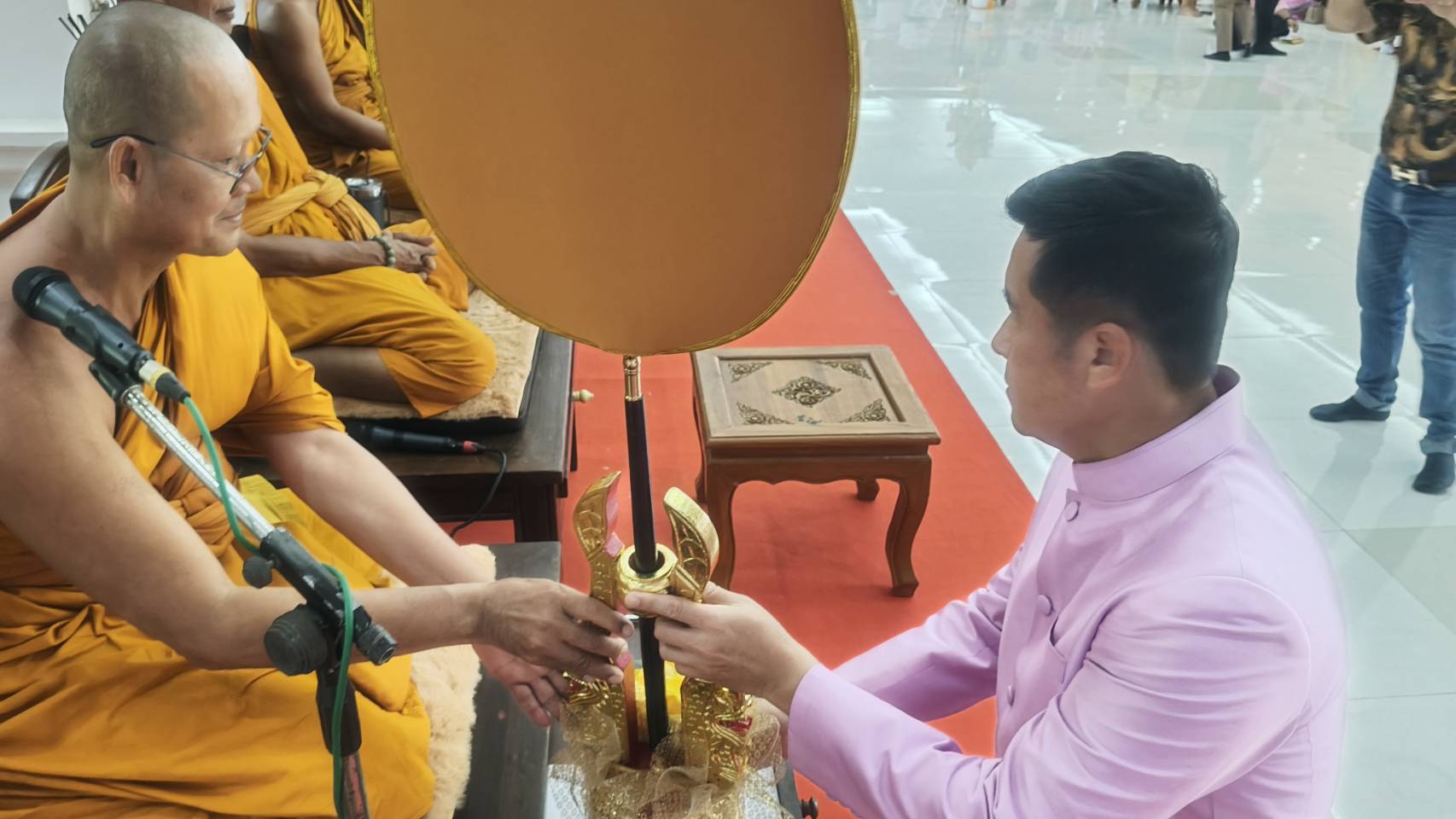 "ชัยวุฒิ ธนาคมานุสรณ์"อดีต รมว.ดีอีเอส เป็นประธานทอดผ้ากฐินวัดประโชติการาม เนื่องในวันคล้ายวันเกิด   