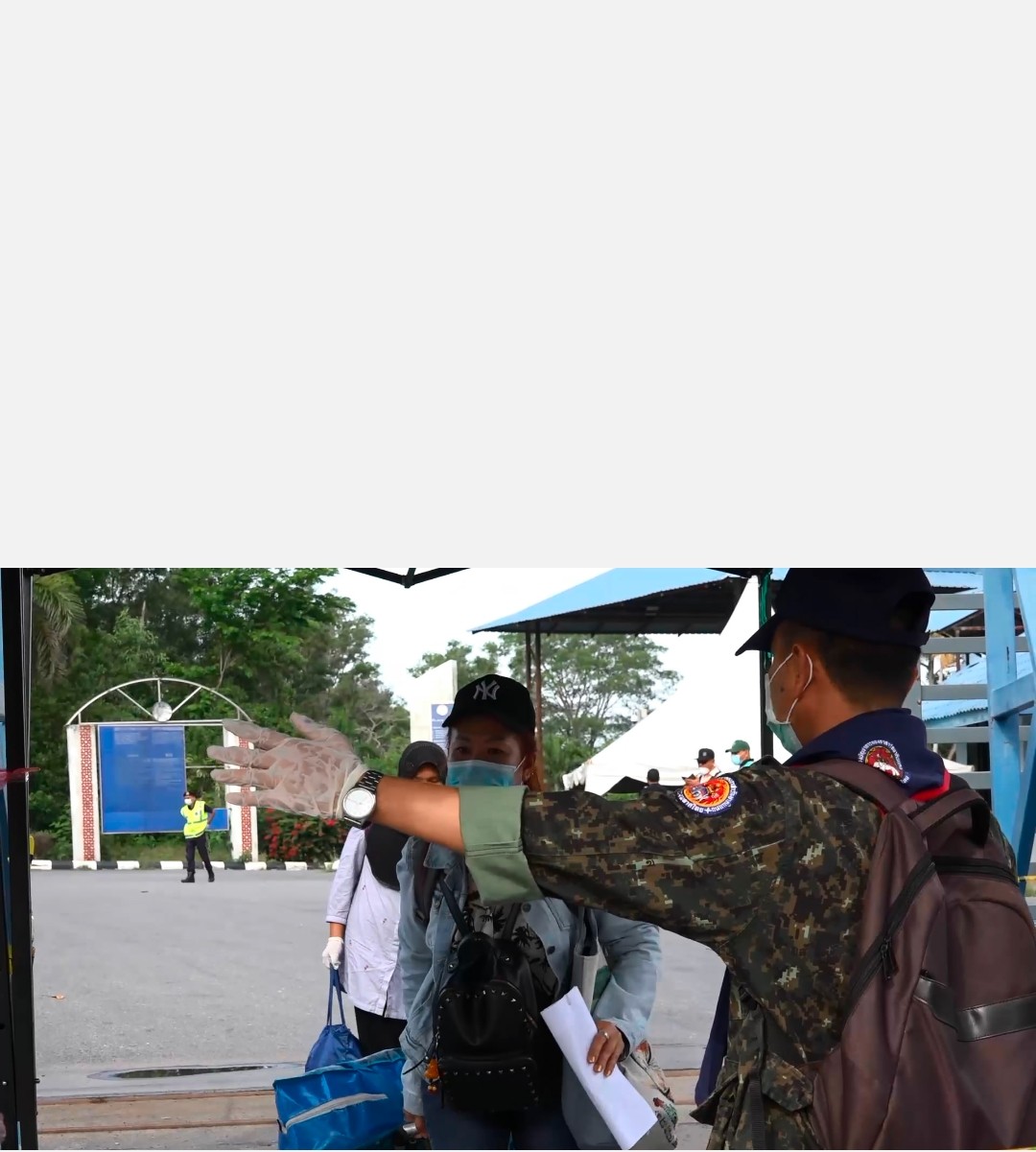 เปิดด่านปาดังเบซาร์วันแรกคนไทยในมาเลเซียเข้าข่ายเฝ้าระวังโควิด9คน