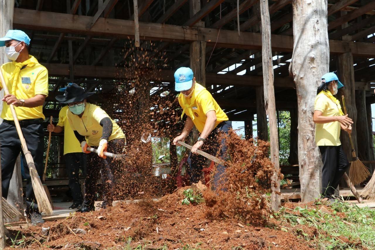 รองปลัดสำนักนายกฯ ขับเคลื่อนกิจกรรมจิตอาสาภาคประชาชน ในระดับพื้นที่2อำเภอ จ.ร้อยเอ็ด