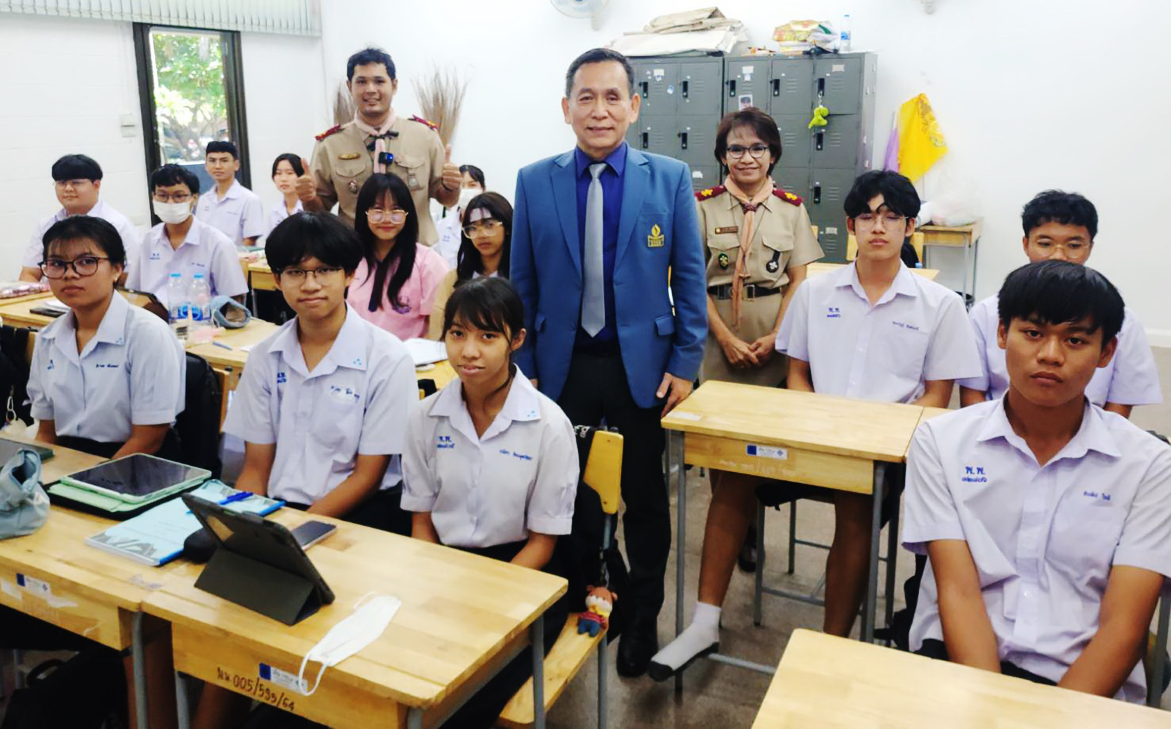 ครู-นักเรียนพิจิตร เผยปรับแผนเรียนออนไลน์ช่วงหยุดยาว 6 วัน เพื่อติวเข้ม นร.ม.6 