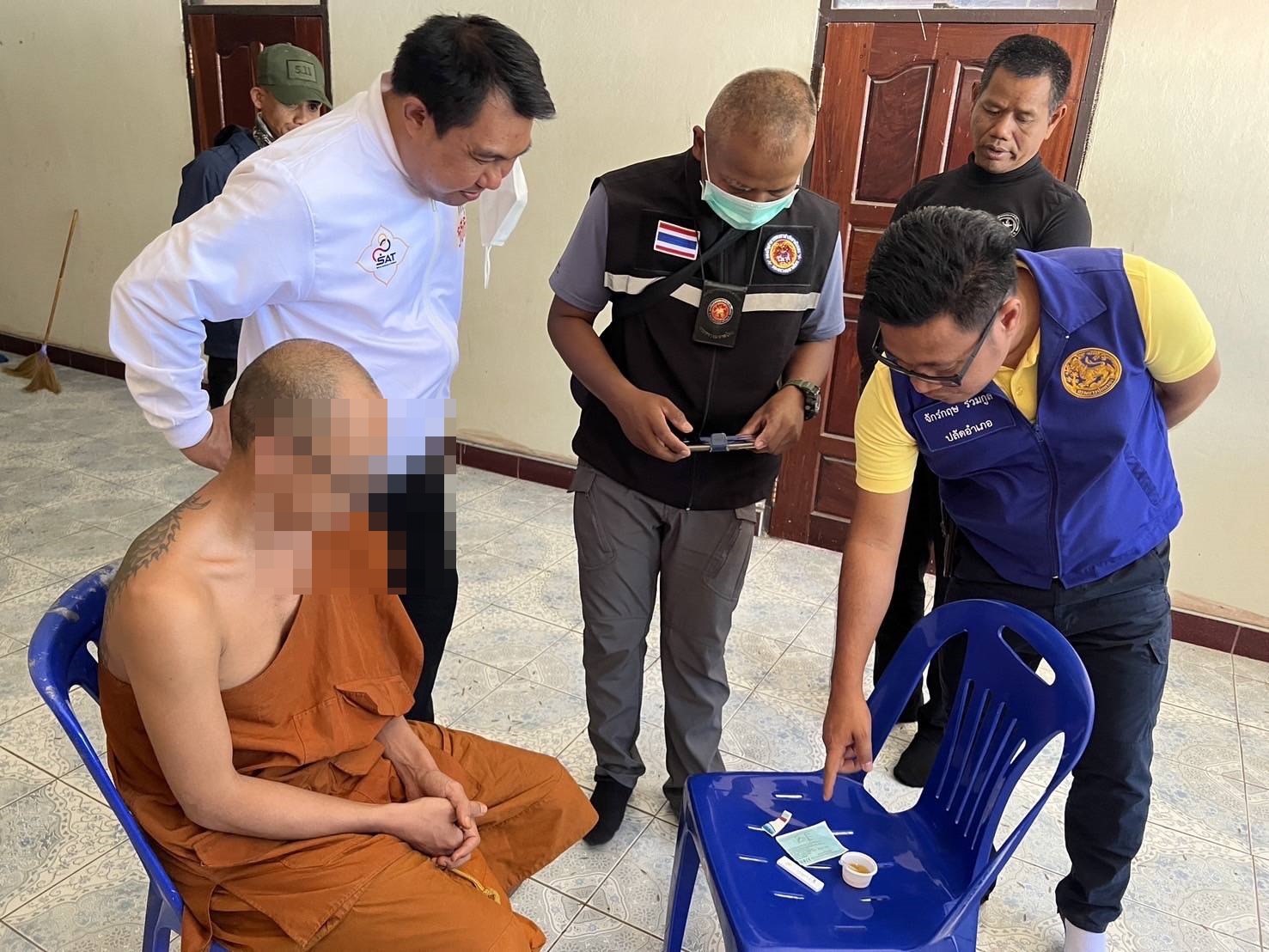 บุกรวบพระลูกวัดแอบเสพและค้ายาบ้าขยายผลจับเครือข่ายเพิ่มอีก 2 ราย