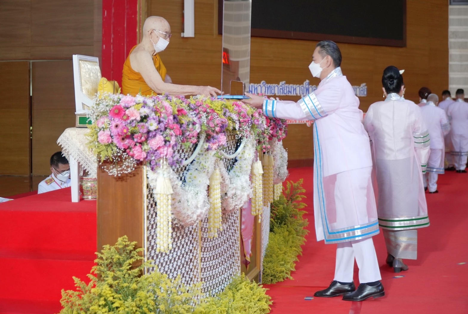 สิริมงคลกับชีวิต!!! ดร.ทวีศักดิ์ เข้ารับประทานปริญญาดุษฎีบัณฑิตกิตติมศักดิ์ ที่ มจร. 
