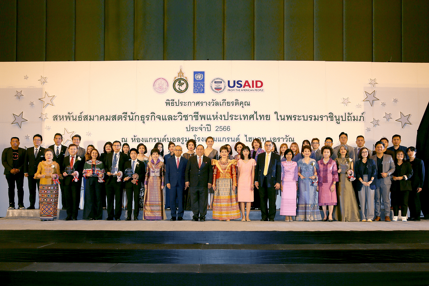 ตลาดหลักทรัพย์ฯจับมือ สสธวท.เดินหน้าสร้างวินัยทางการเงินองค์กรภาคีและสมาคมสมาชิกทั่วประเทศ