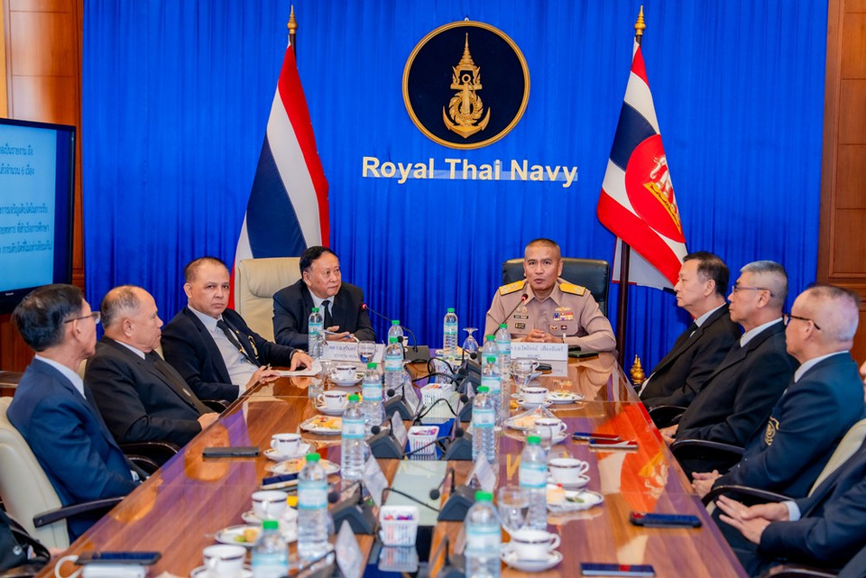 “ผบ.ทร.” เร่งเครื่องปฏิรูปกองทัพเรือ! ถกคณะที่ปรึกษาฯ วางยุทธศาสตร์รับภัยคุกคามยุคใหม่