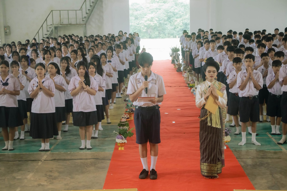 รร.มัธยมพัชรกิติยาภา 1 นครพนม โพสต์ถวายความอาลัย "เจ้าฟ้าพัชรกิติยาภาฯ"