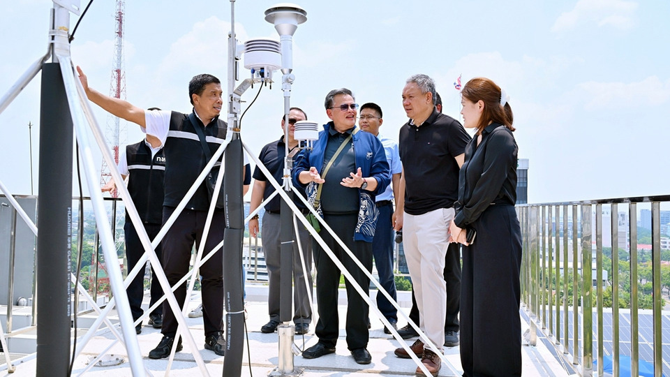"ผู้ว่าฯชัชชาติ" เยี่ยมชม "Super Station" มก. ติดตามนวัตกรรมวิเคราะห์ฝุ่น PM2.5 ขั้นสูง