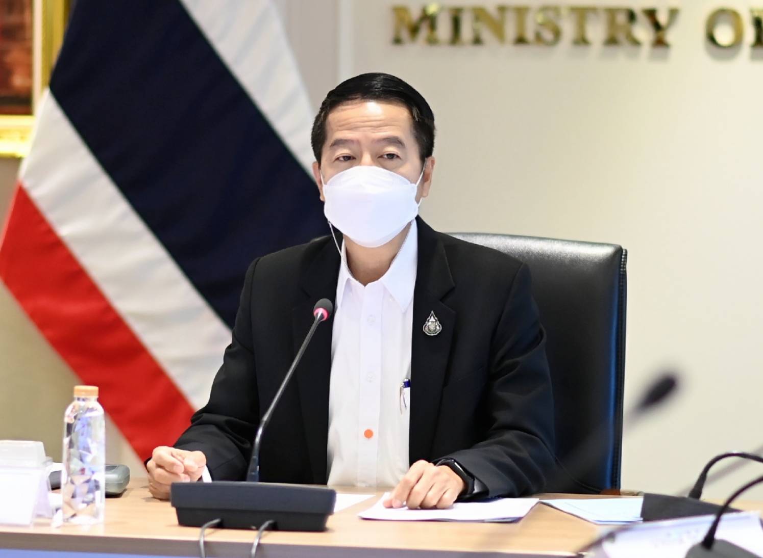 "ปลัดพาณิชย์" ถกวอร์รูมนัดแรก คุมเข้ม 6 สินค้าควบคุม “เนื้อหมู-ไก่-วัว-เป็ด-ปลา-มะละกอ” 