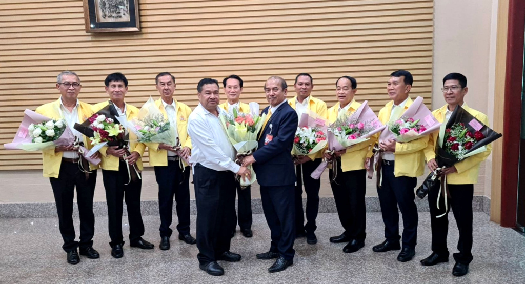 "ปรเมศวร์" นำทัพกวาดเก้าอี้กรรมการ ชสอ. ยกทีม ชู "ทีมพลังรักษ์สหกรณ์" พร้อมทำงานเพื่อสหกรณ์