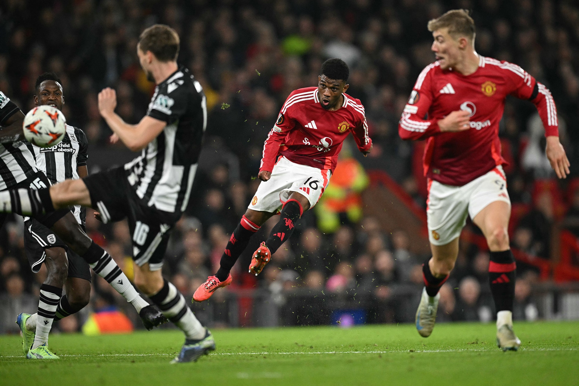ชนะนัดแรก! "แมนยู" เปิดรังอัด "พีเอโอเค ซาโลนิก้า" 2-0 ฟุตบอลยูโรป้า ลีก 