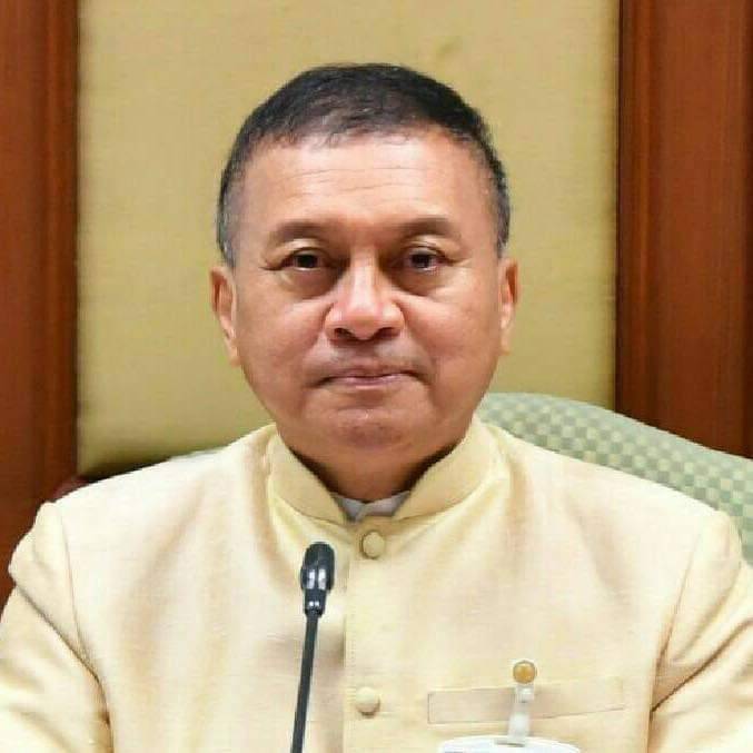 "บิ๊กแป๊ะ" รับ "สุทิน" ทาบนั่งผช.รมว.กลาโหม พร้อมหนุนนโยบายรัฐบาล จ่อปรับกองทัพให้ทันสมัย
