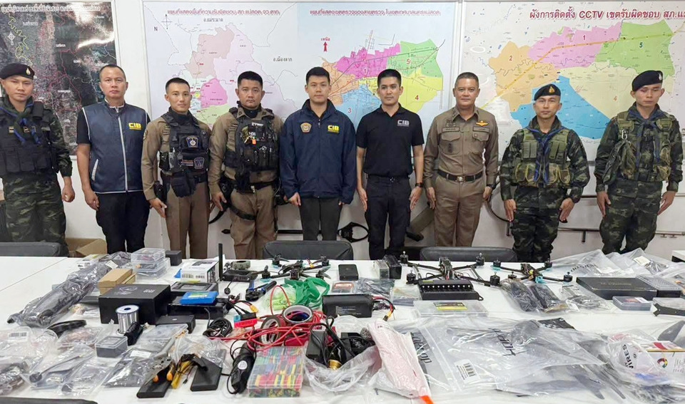 CIB จับหนุ่มเมียนมาลอบขน “โดรน FPV” 4 ลำ คาชายแดนแม่สอด หวั่นกระทบความมั่นคง