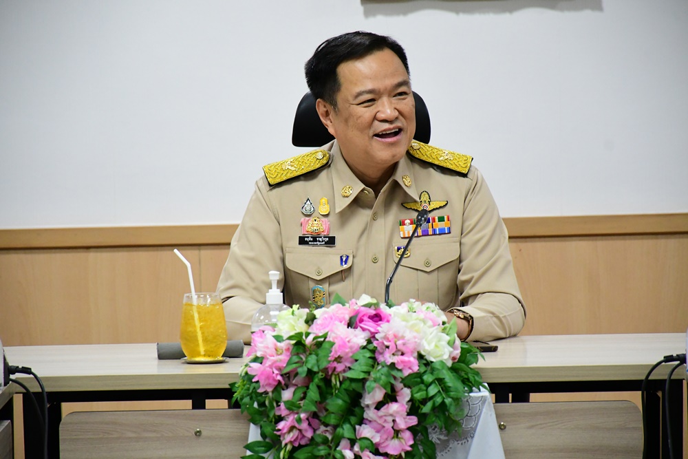 “เสี่ยหนู”ถก “ภาคอุตสาหกรรมกัญชา” ยันไม่กลับเป็นยาเสพติด มั่นใจเป็นพืชเศรษฐกิจใหม่