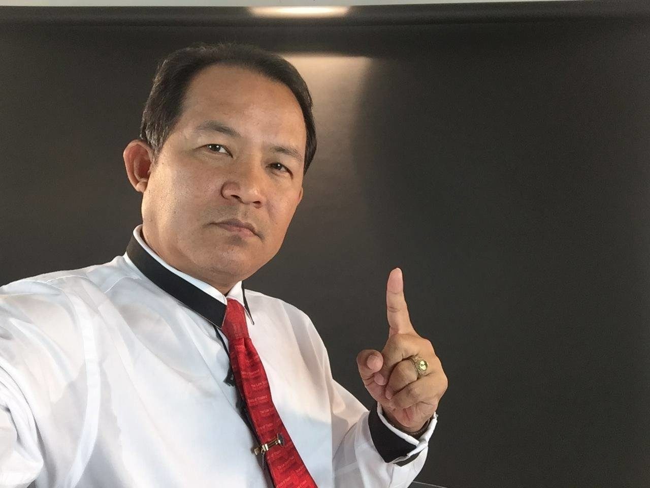 'พี่ศรี' สวน 'ปิยบุตร' งัด 6 ประเด็นจับโกหกล้มล้างสถาบัน