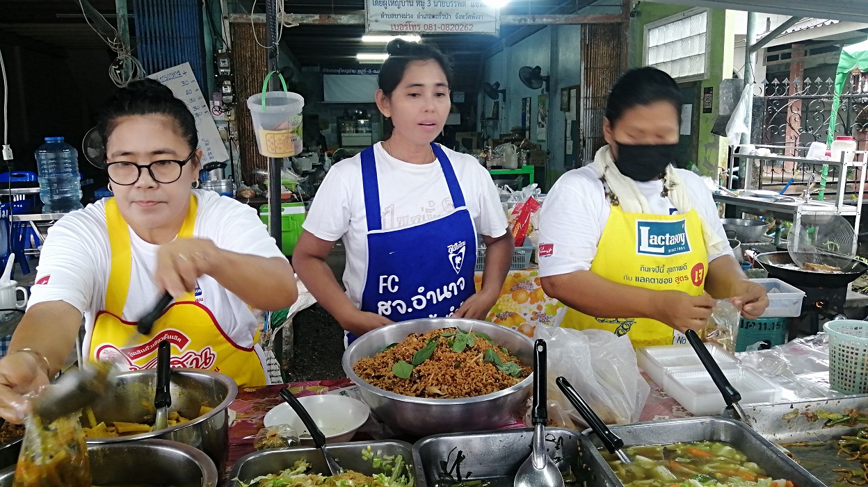  สุดอร่อย!! อาหารเจ'เจ๊พร' ตลาดบางม่วง พังงา ราคาไม่แพงกินอิ่มท้อง 