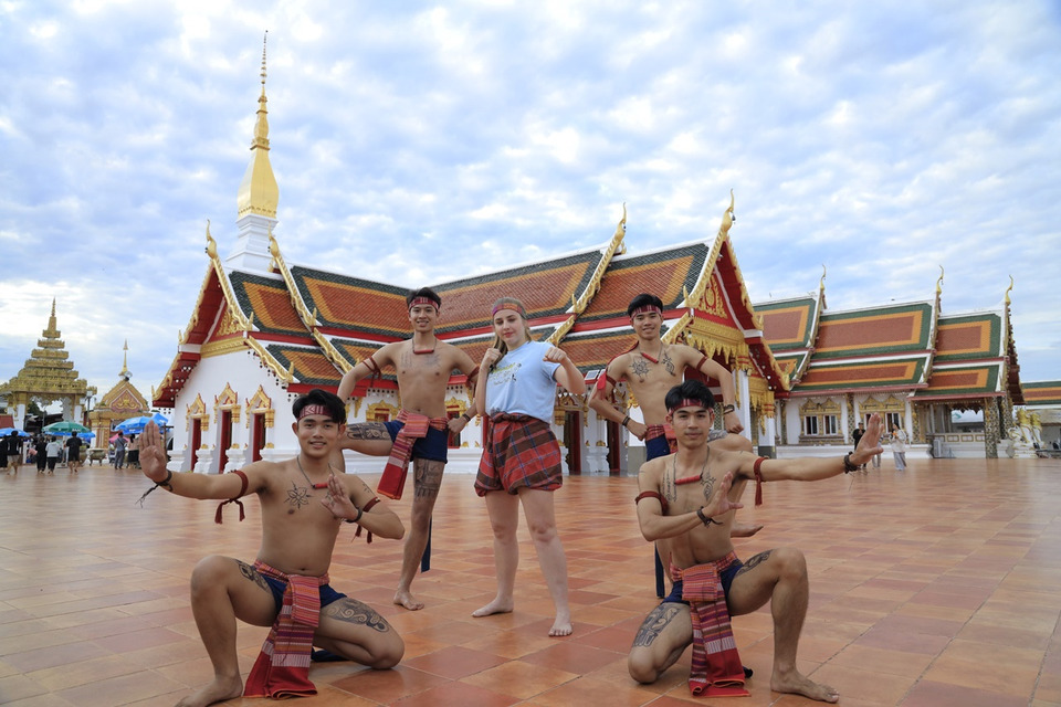 “มารี ไฮน์” อินฟลูฯชื่อดัง พาสัมผัสเสน่ห์ที่ซ่อนเร้น ในรายการ “เมืองรอง ต้องลอง ต้องใจ Thailand must try” ทางช่อง 9