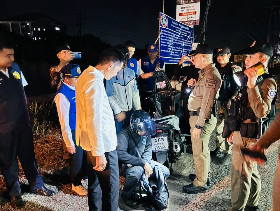 โคราชคุมเข้ม! รองผู้ว่าฯ ลงพื้นที่ตรวจจุดสกัดหัวถนน เรียกค้น 99 คัน สกัดอาวุธ-ยาเสพติด