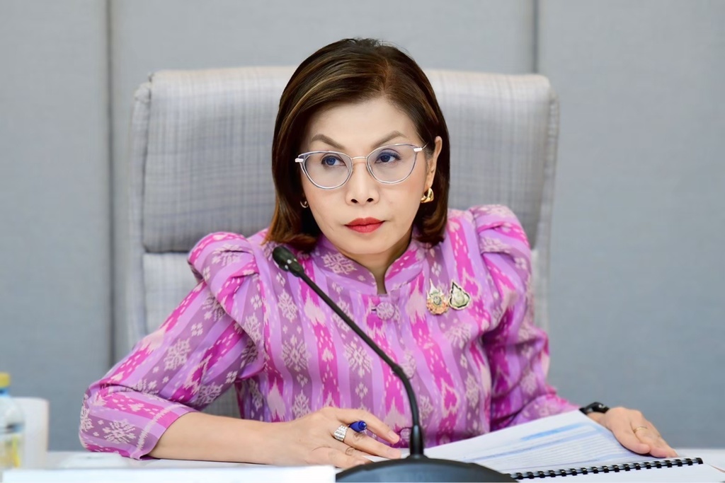 "มนพร" ยันจำเป็นต้องมีรัฐบาล ยุบสภา-ปฏิวัติ ไม่ใช่ทางออก