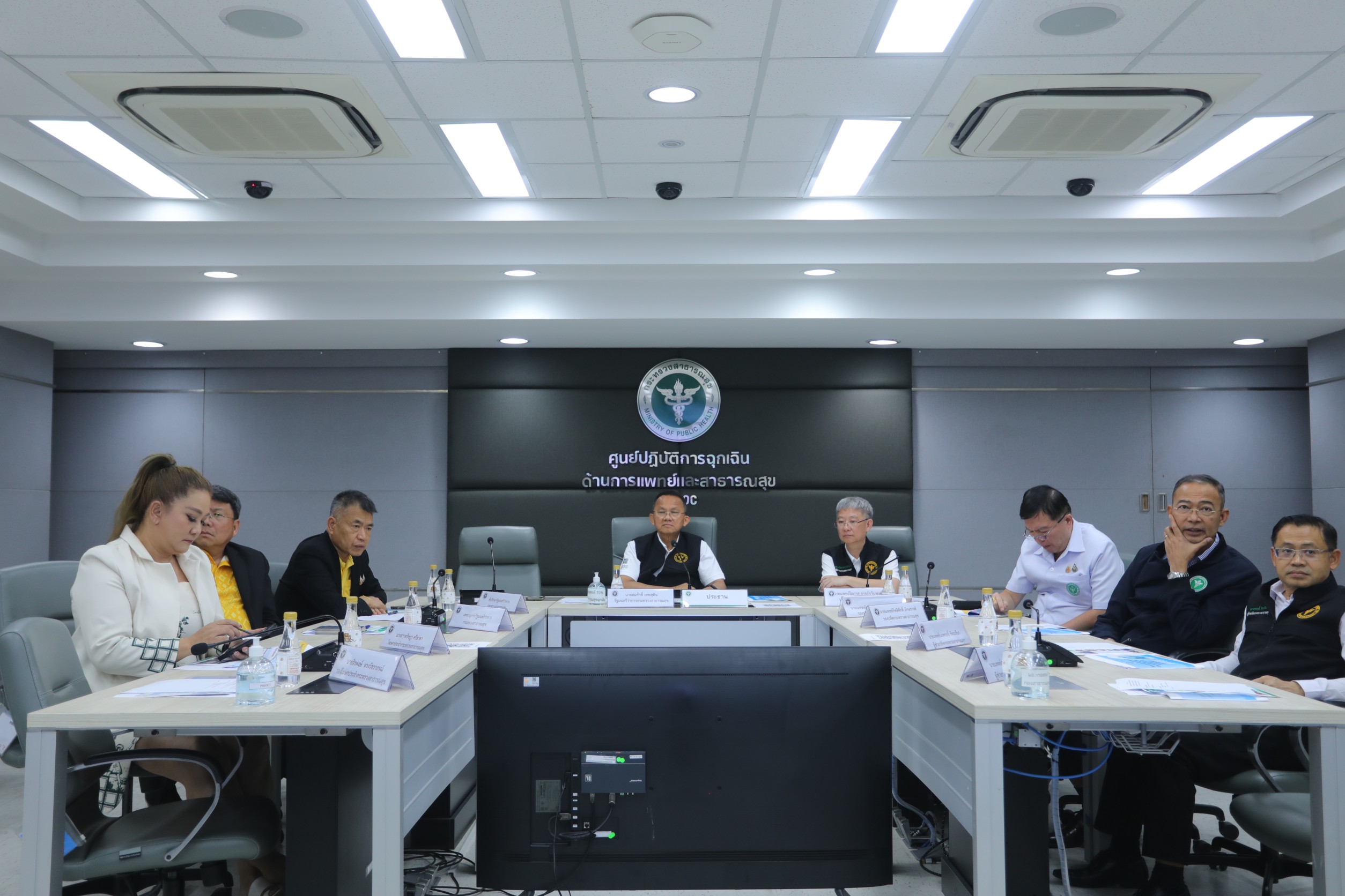 “รมว.สธ.” เรียกประชุมด่วน ติดตามสถานการณ์น้ำท่วมภาคเหนือ สั่งเฝ้าระวังใกล้ชิด-เตรียมบุคลากรทางการแพทย์ให้พร้อม เพื่อช่วยประชาชนทันที