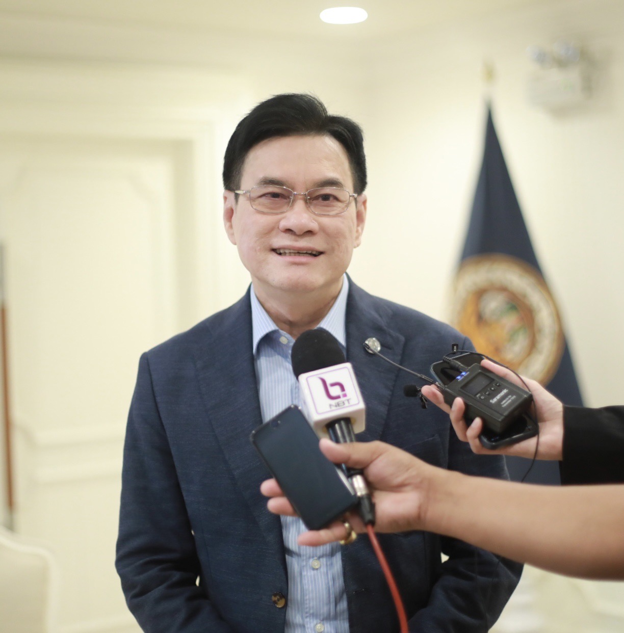 "จุรินทร์" พร้อมแจงทุกเรื่องตามญัตติซักฟอก เตือนฝ่ายค้านอย่านอกประเด็นระวังมีปัญหา