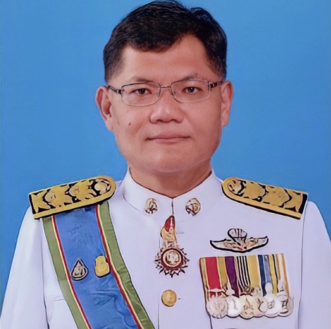 ผอ. แขวงทางหลวงศรีสะเกษเร่งปรับปรุงสายทาง หลายอำเภอเพื่อเป็นถนนปลอดภัย   
