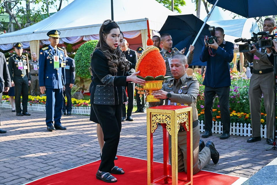 เจ้าฟ้าจุฬาภรณวลัยลักษณ์ฯ ทรงวางพานพุ่มดอกไม้ วันสถาปนา มหาวิทยาลัยเกษตรศาสตร์ ครบ 83 ปี