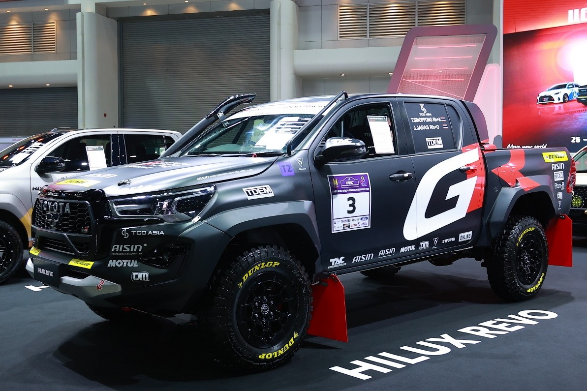 โตโยต้าโชว์ Hilux Revo GR Sport 4x4 AXCR Rally 2024 “Toyota Hilux Champ” เท่ชุดแต่งใหม่จัดเต็มรองรับทุกการใช้งาน