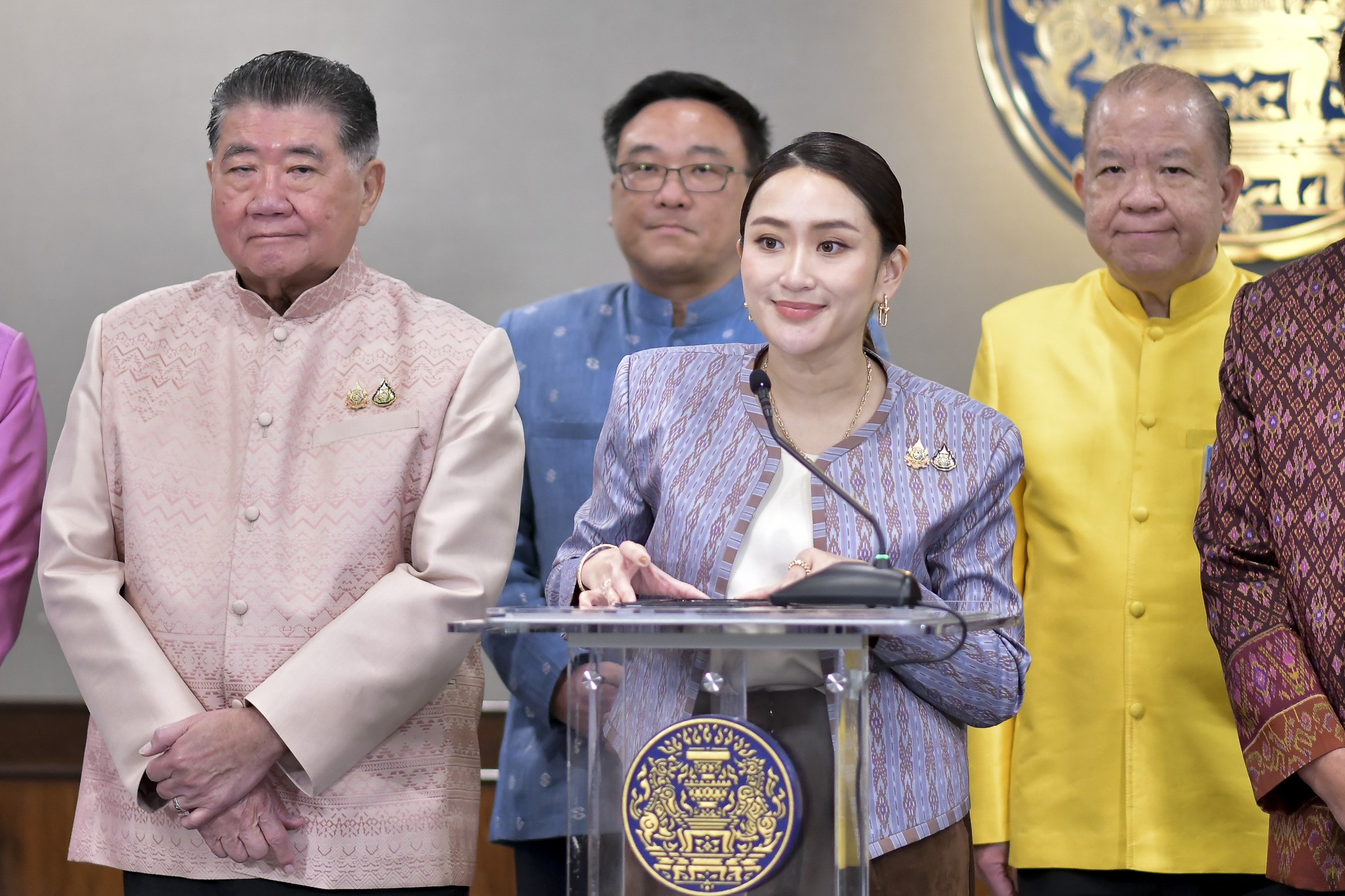 "นายกฯ" เผยตื่นเต้น เชิญ "ลิซ่า" เคาท์ดาวน์ปีใหม่ที่ไทย บอกเป็นเรื่องของเอกชน รัฐบาลยินดีพร้อมหนุน แย้มอยากไปดู