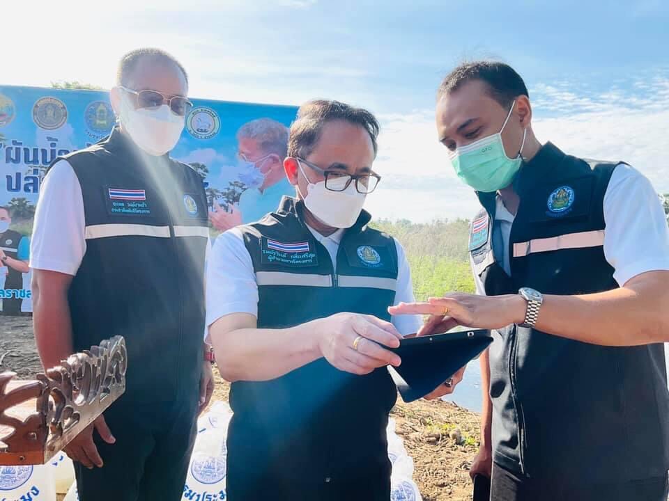 ผอ.โครงการส่งน้ำและบำรุงรักษายางมณี  ลงพื้นที่ติดตามสถานการณ์น้ำทุ่งหนองสามง่าม