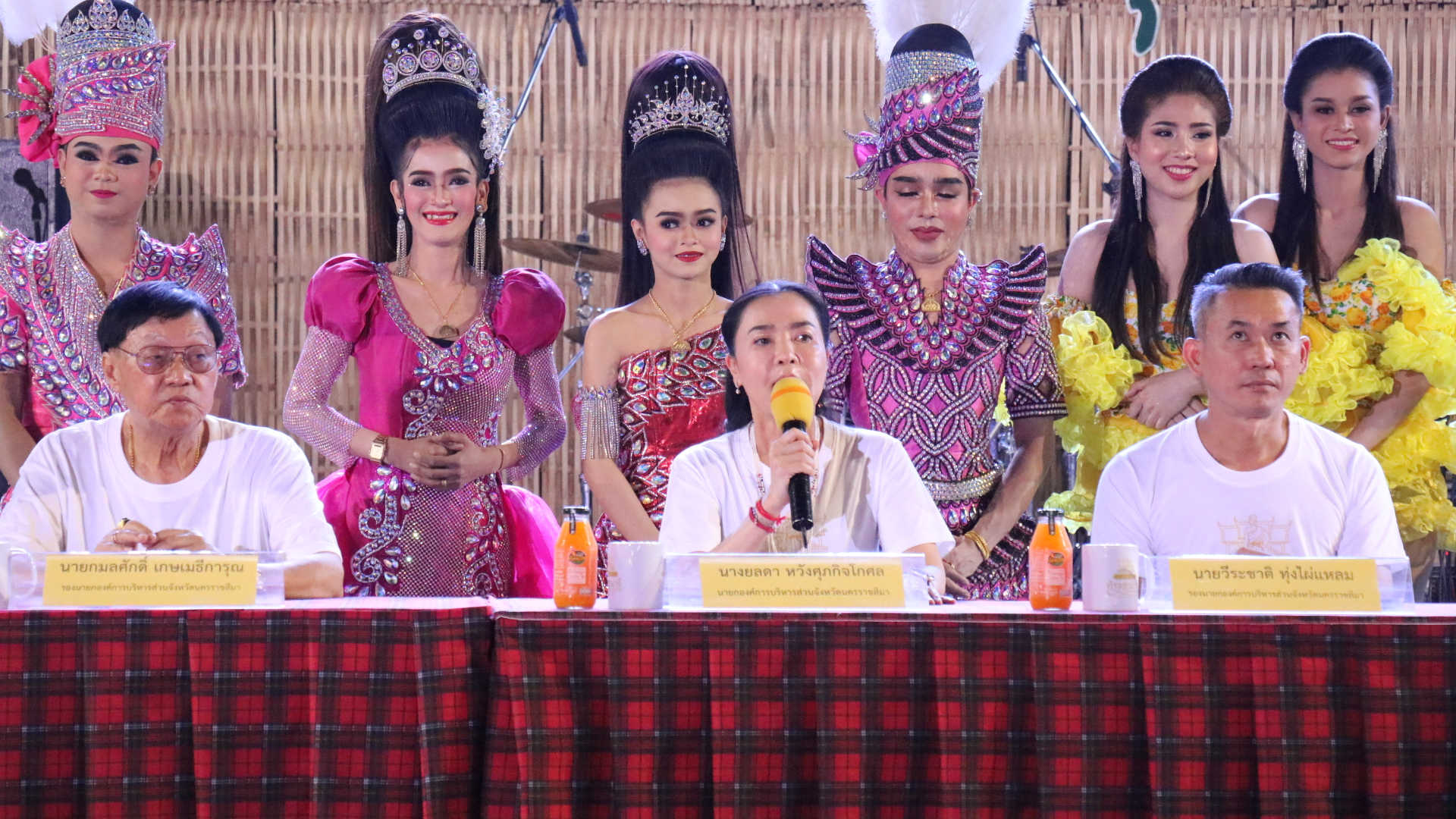 เต็มคาราเบล!"อบจ.โคราช"จัดงานย่าโมยิ่งใหญ่เนรมิตตลาดน้ำ-ตลาดบกพลุ 4 มุมเมือง