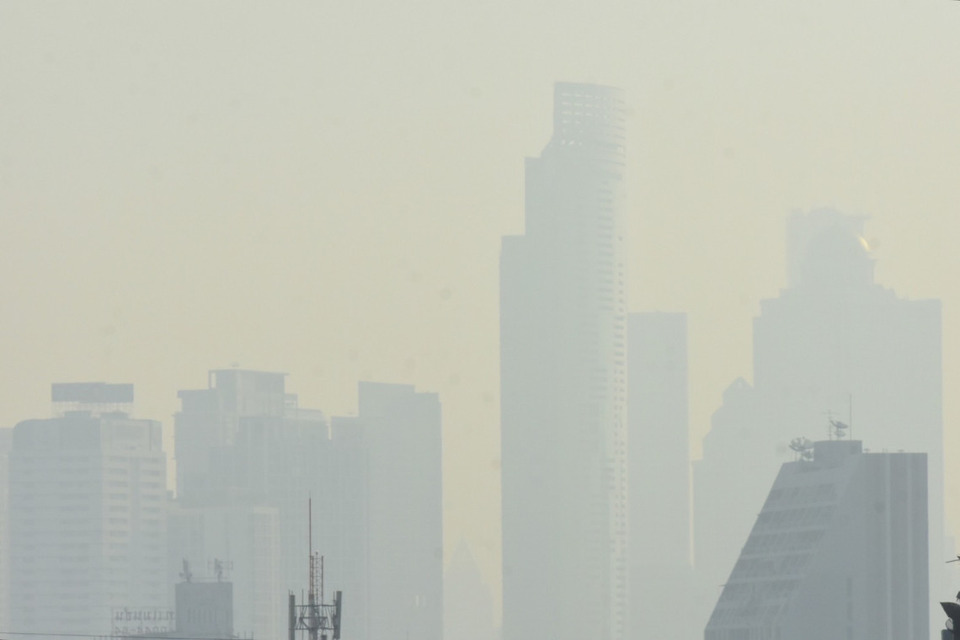 ฝุ่น PM 2.5  กทม.วันนี้! เริ่มมีผลกระทบต่อสุขภาพ 2 พื้นที่เกินมาตรฐาน