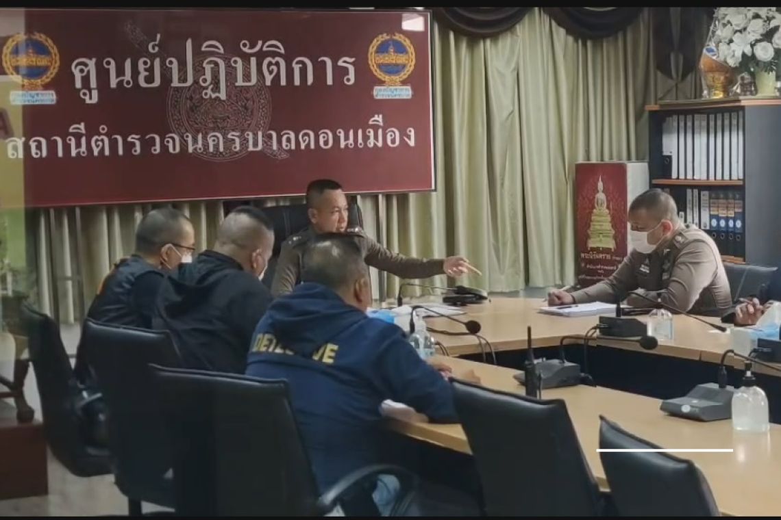 ตร.จี้การท่าฯดอนเมืองแจงเหตุทางเลื่อนดูดขาผู้โดยสาร