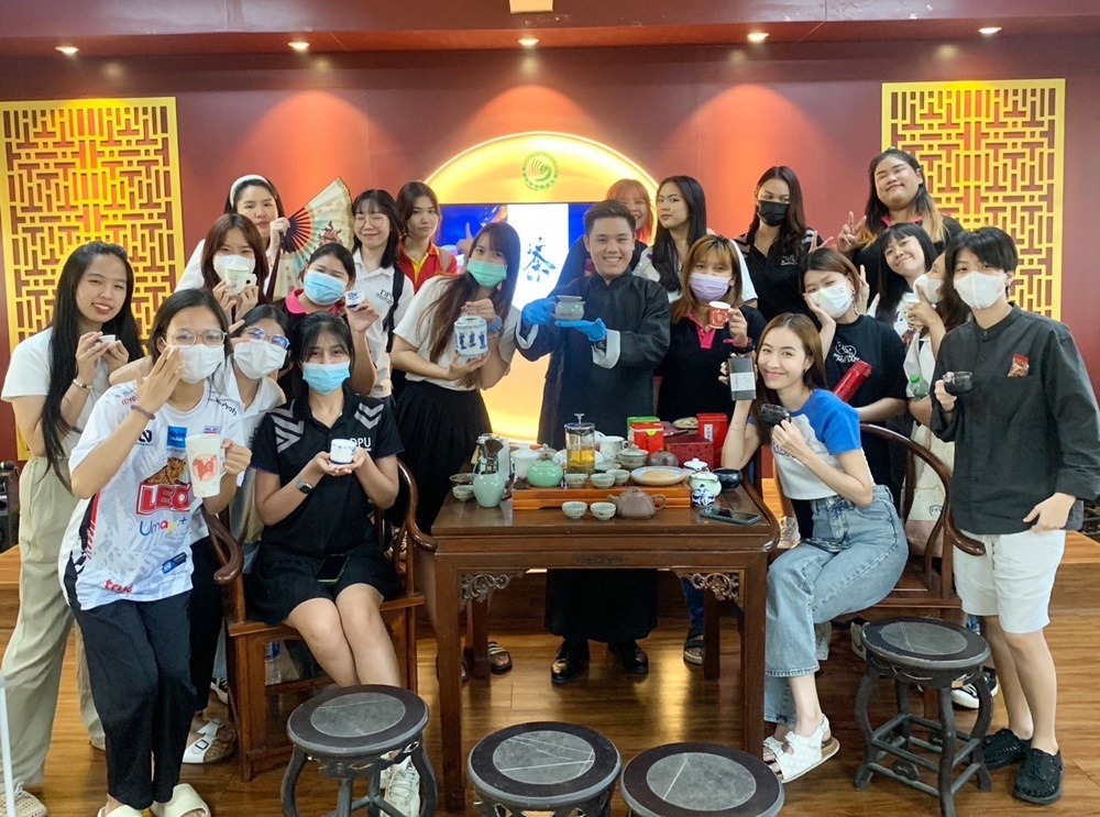 ว.นานาชาติ มธบ. ชู 4 จุดแข็งหลักสูตรจีนธุรกิจ “บุคลากร-จีนคอมมูนิตี้-ทุนเรียนจีนฟรี-พันธมิตรธุรกิจ” 