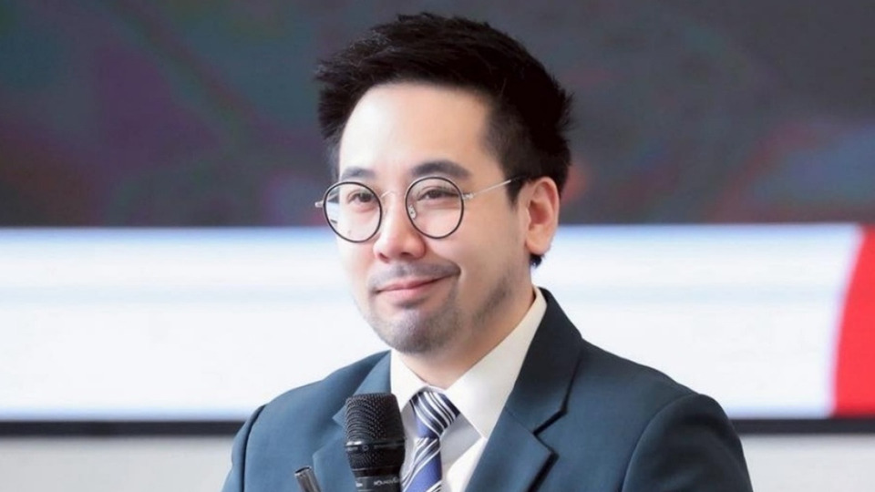 “อ.ตฤณห์” ตั้งคำถามให้โอกาสคนมีประเด็น หวั่นเด็กไทยเลียนแบบ ชี้กระแสไม่ควรอยู่เหนือความสามารถ