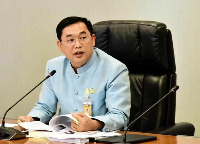 'อนุชา' เผย พระมหาสมปองอาจจะเข้าใจคลาดเคลื่อนเรื่องถูกกดดันให้สึก​ 
