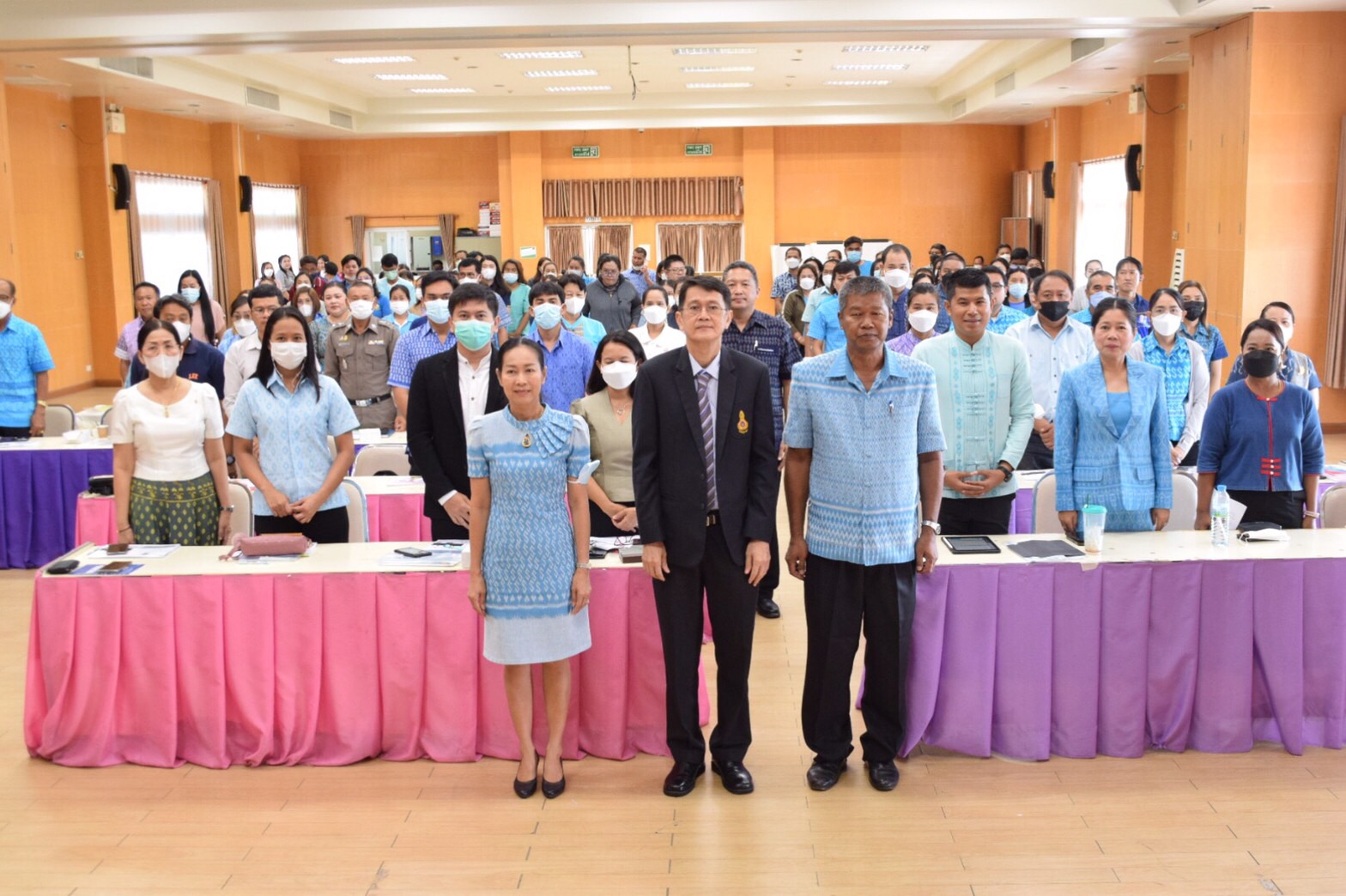 อ่างทองประชุมเชิงปฏิบัติการจัดทำแผนพัฒนาจังหวัด พ.ศ.2566-2570