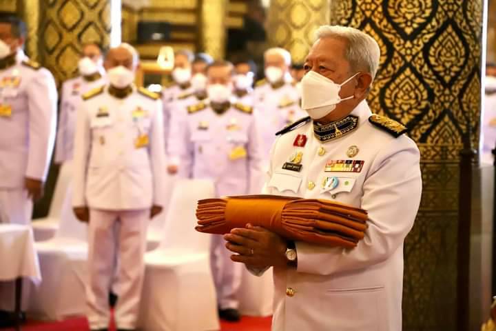 ประธานองคมนตรี  ถวายกฐินพระราชทาน ณ วัดพระศรีรัตนมหาธาตุวรมหาวิหาร อำเภอเมืองพิษณุโลก 