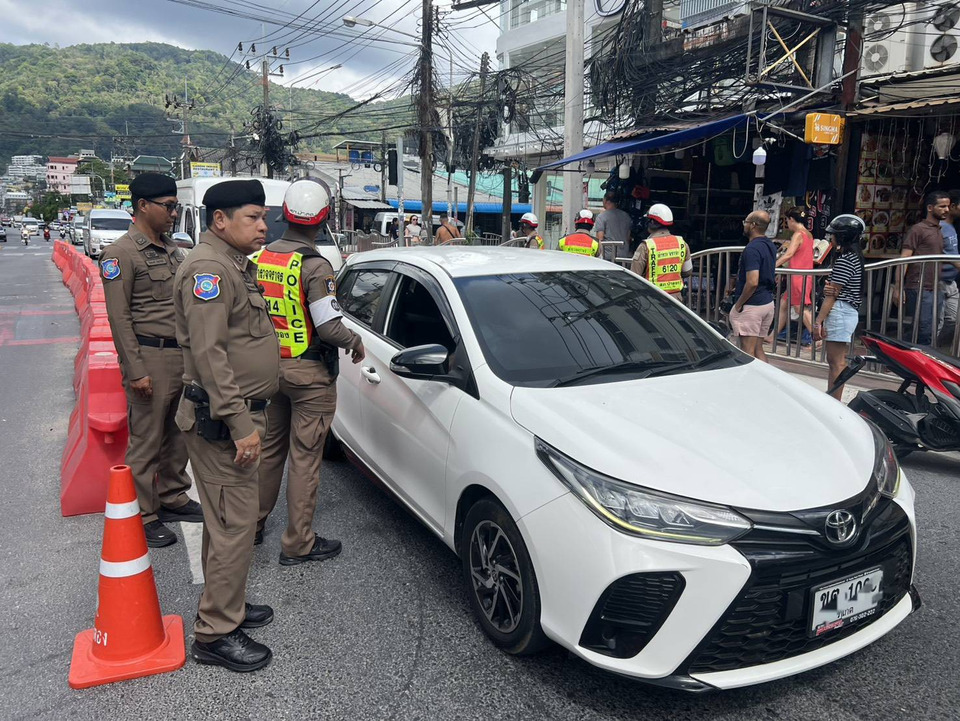 ผบช.ทท. สั่งการร่วมกับตำรวจภูธรจังหวัดภูเก็ต ขนส่งจังหวัดภูเก็ต จับกุมรถรับจ้างผิดกฎหมาย 86 ราย