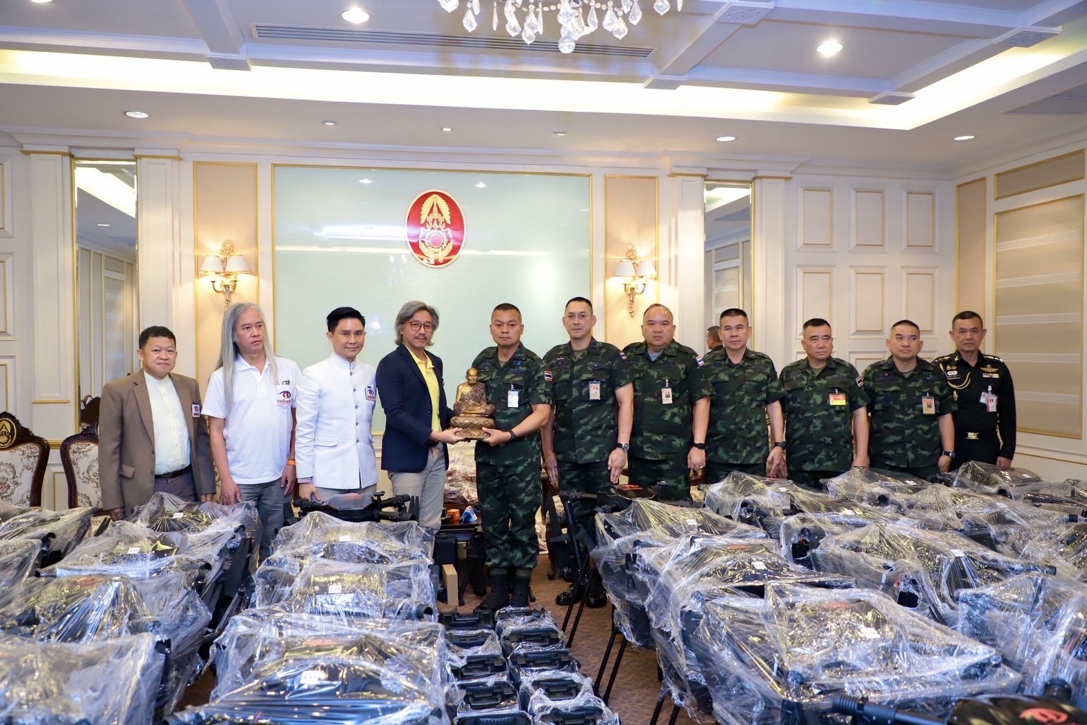 มทภ.2 เสริมกำลังรบ รับมอบโดรน-แอนตี้โดรนมูลค่า 60 ล้าน ป้องกันชายแดนไทย-กัมพูชา